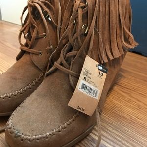 Tan boots